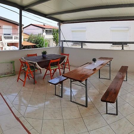 Dalmatino Apartmani Vir Luaran gambar