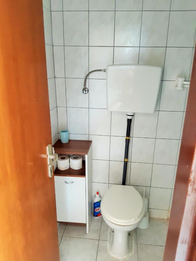 Dalmatino Apartmani Vir Luaran gambar