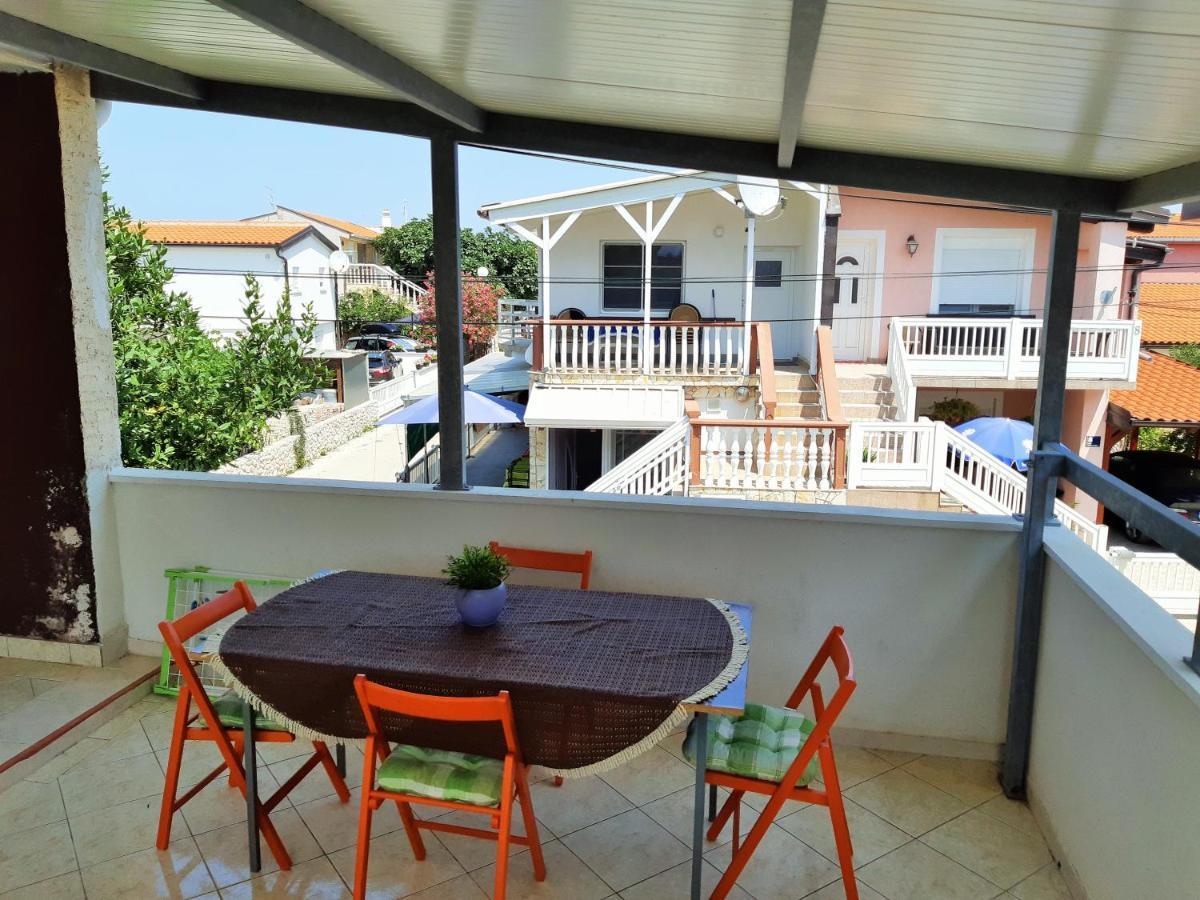 Dalmatino Apartmani Vir Luaran gambar