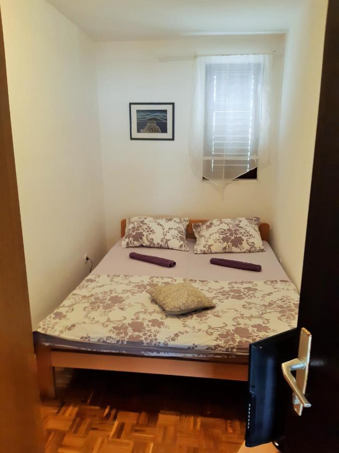 Dalmatino Apartmani Vir Luaran gambar